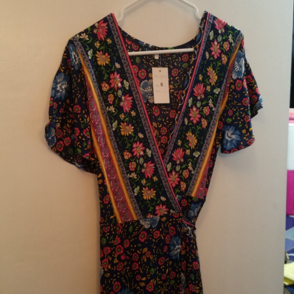 Wrap Dress - Picture 3 of 6